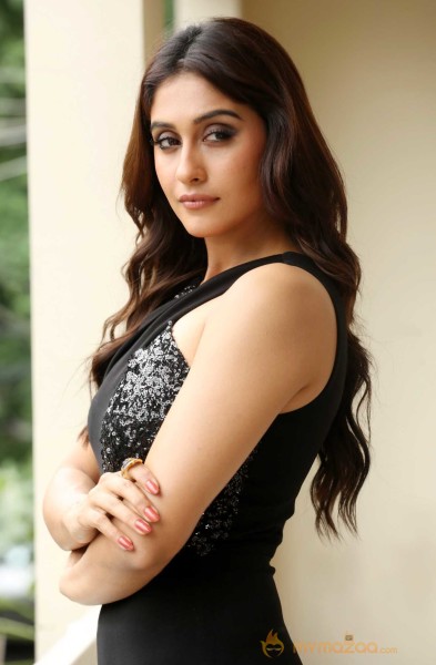  Regina Cassandra New Pics 