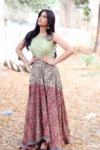  Regina Cassandra New Stills 