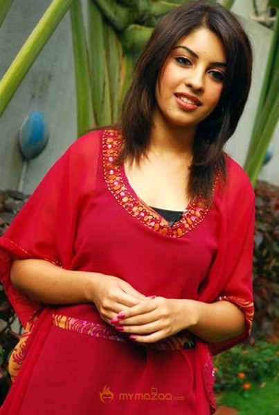 Richa Gangopadhyay Latest hottest Gallery