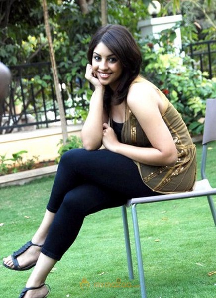 Richa Gangopadhyay Latest hottest Gallery