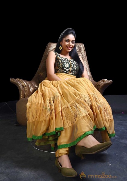  Sanam Shetty 