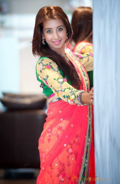  Sanjjanaa Archana Galrani Photoshoot For Neerus 