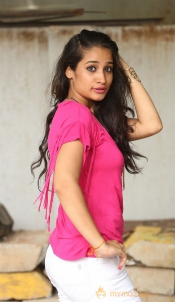 Santhoshi Latest Photos