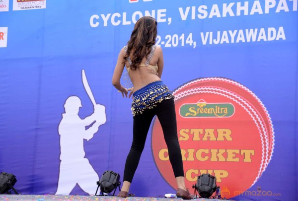  Shanvi Dance At Hudhud Fund Raising 