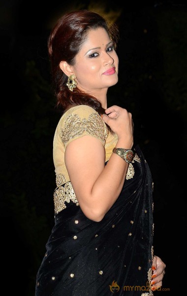  Shilpa Chakraborty Black Saree Pics 