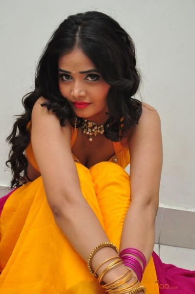 Shreya Vyas Sexy Hot Stills in Yellow Dress