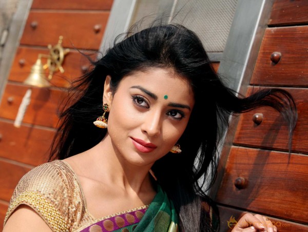  Shriya Saran 