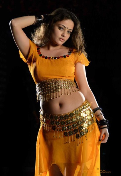  Sneha Ullal 