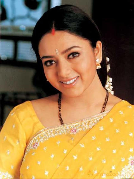  Soundarya 