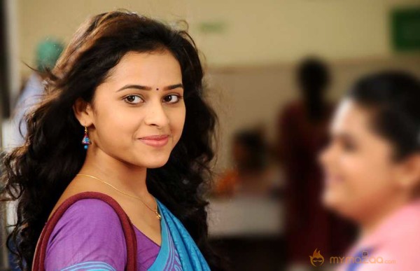  Sri Divya Close Up Pics 