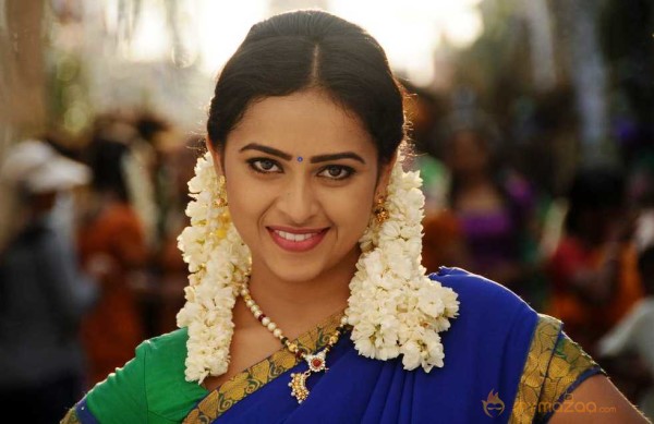  Sri Divya Close Up Pics 