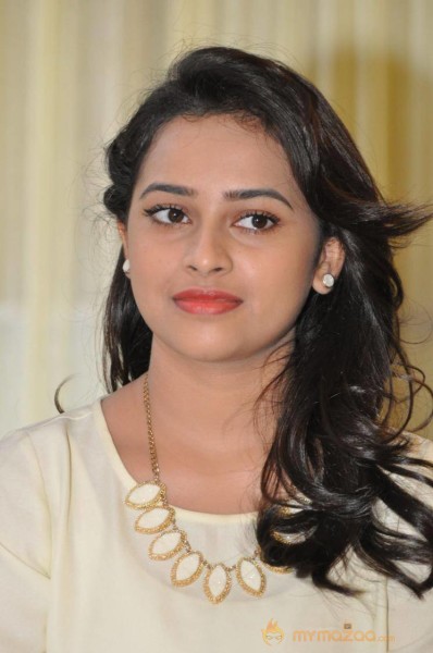 Sri Divya Stills At Rayudu Movie Press Meet