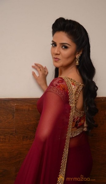 Srimukhi Hot Stills at Pelli Choopulu Audio 