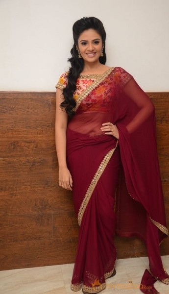 Srimukhi Hot Stills at Pelli Choopulu Audio 