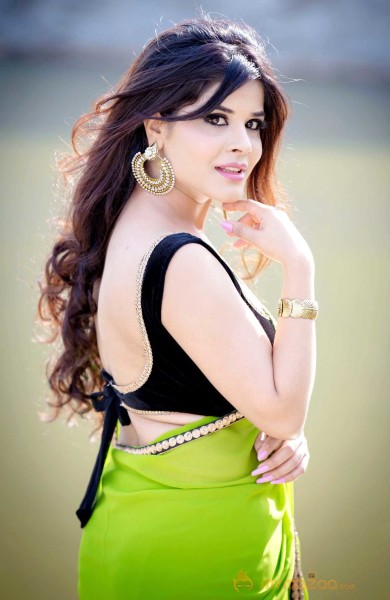  Swasti Semwal Green Saree Images 