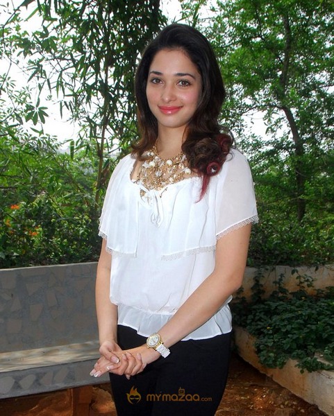 Tamanna cute pic