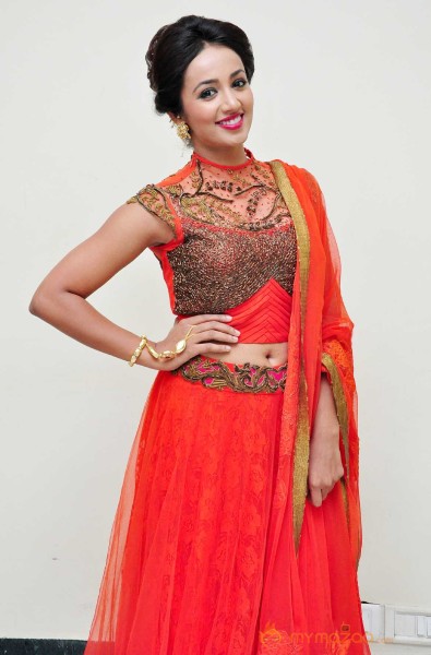  Tejaswi Madivada Photoshoot At Crescent Cricket Cup 2015 Curtain Raiser Event 