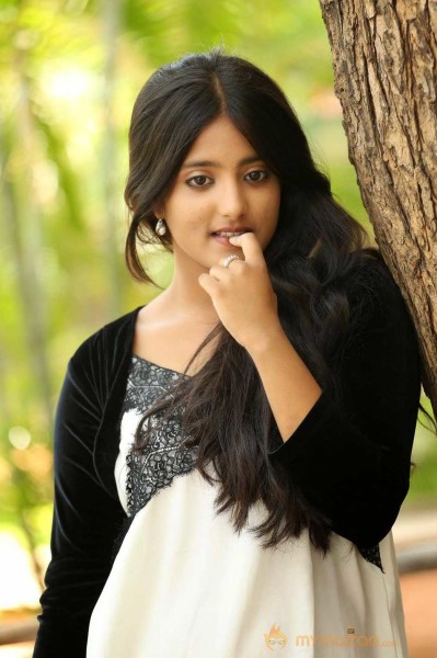  Ulka Gupta Andhra Pori Poster Launch Stills 