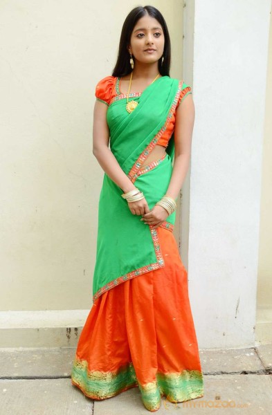  Ulka Gupta Photoshoot On Green Color Half Saree 