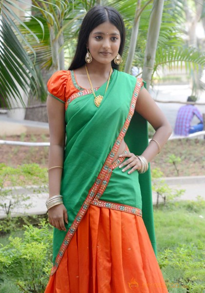  Ulka Gupta Photoshoot On Green Color Half Saree 