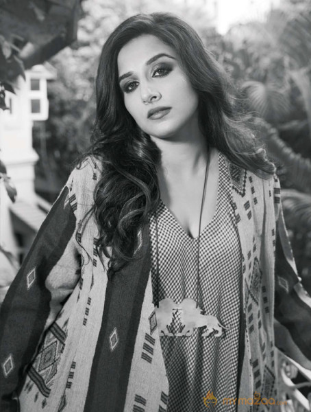 Vidyabalan-Photo-Shoot-Photos