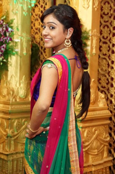  Vithika Sheru 