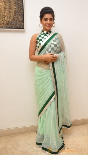 Yamini Bhaskar Hot Light Green Saree Pics