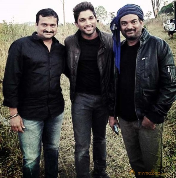 Allu Arjun Iddarammayilatho Working Stills