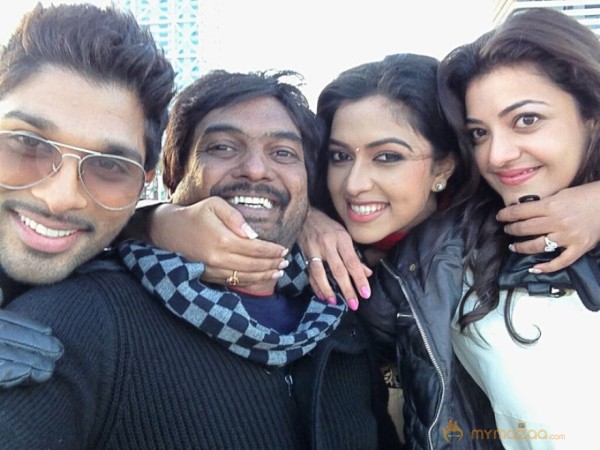 Allu Arjun Iddarammayilatho Working Stills