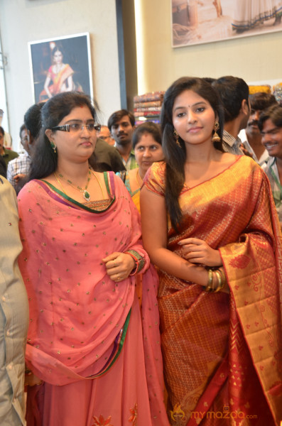 Anjali Launch Womans World Showroom 