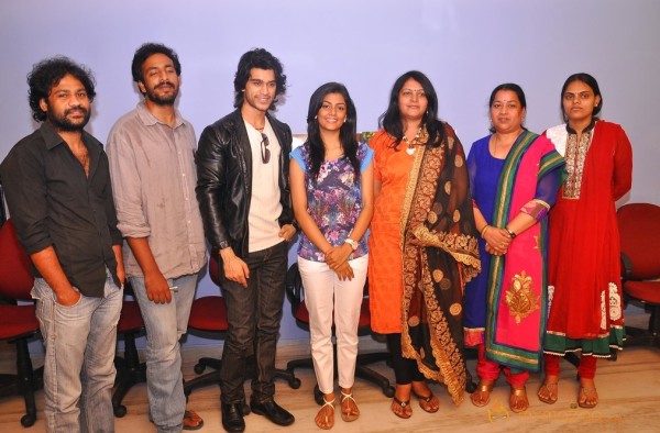 Arerey Movie Press Meet Photo Gallery