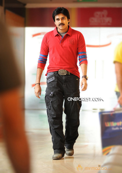 Attarintiki daredi First Look Photos