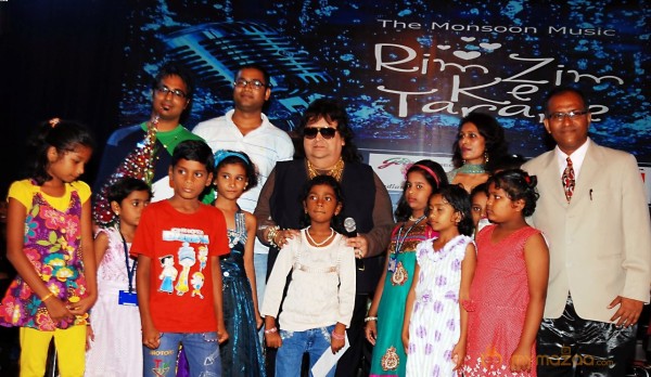 Bappilahiri Performs At Rimzimketaranemons Photos