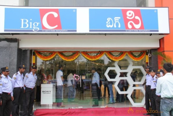 Catherina Tresa At BIG C Mobile Store Launch Photos