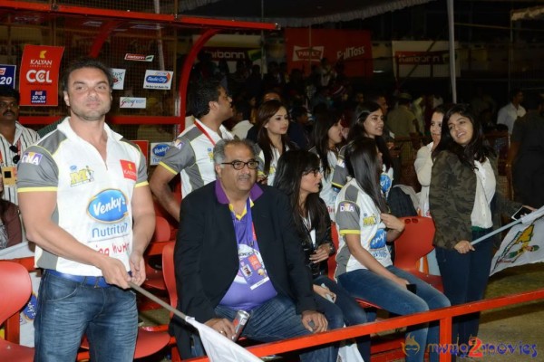 CCL 3 Celebs At LB Stadium 