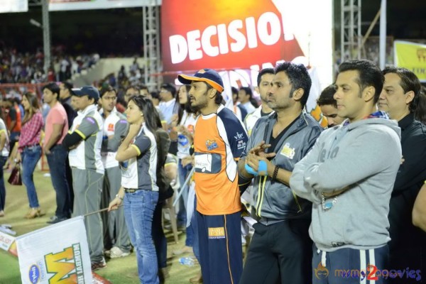 CCL 3 Celebs At LB Stadium 