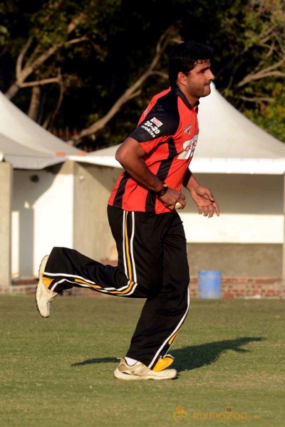 CCL 3 Telugu Warriors Team Practising At Ranchi 