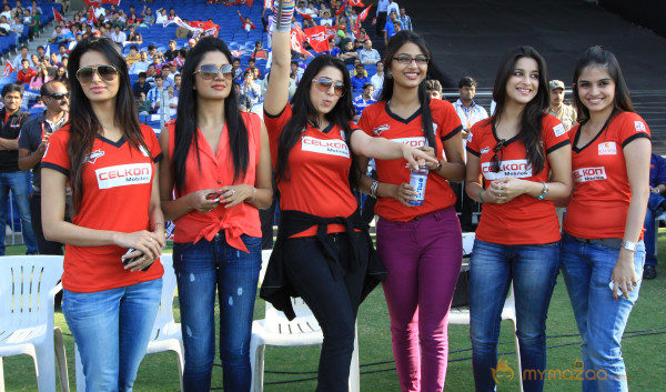 Celebs At Telugu Warriors Vs Bhojpuri Dabanggs CCL 3 Match  