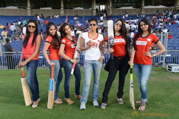 Celebs At Telugu Warriors Vs Bhojpuri Dabanggs CCL 3 Match  