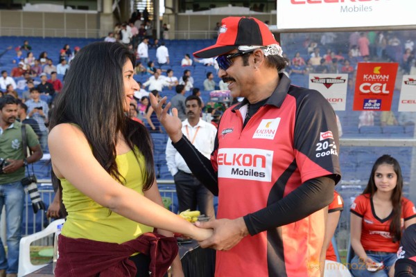 Celebs At Telugu Warriors Vs Bhojpuri Dabanggs CCL 3 Match  