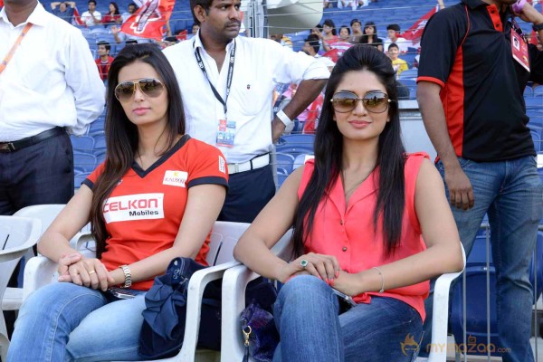 Celebs At Telugu Warriors Vs Bhojpuri Dabanggs CCL 3 Match  