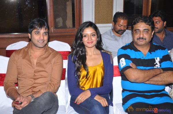 Chukkalanti Ammayi Chakkanaina Abbai Press Meet Gallery 