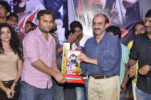 Dalam Movie Platinum Disk Event Pics