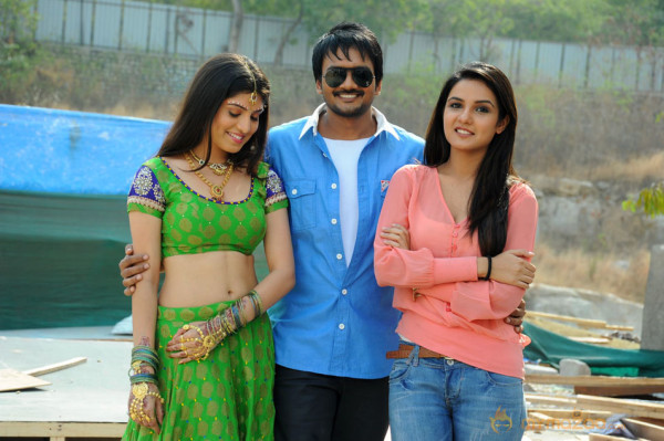 Dillunnodu Movie Latest Stills