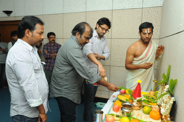 Emo Gurram Egaravachhu Movie Recording Stills 