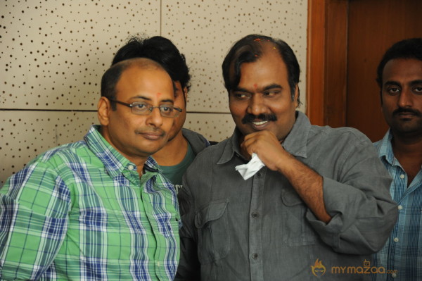 Emo Gurram Egaravachhu Movie Recording Stills 