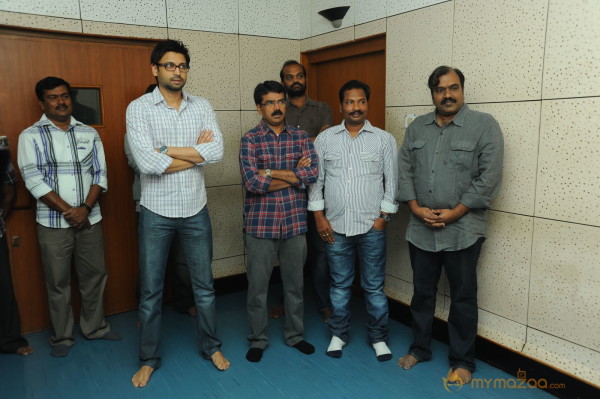 Emo Gurram Egaravachhu Movie Recording Stills 