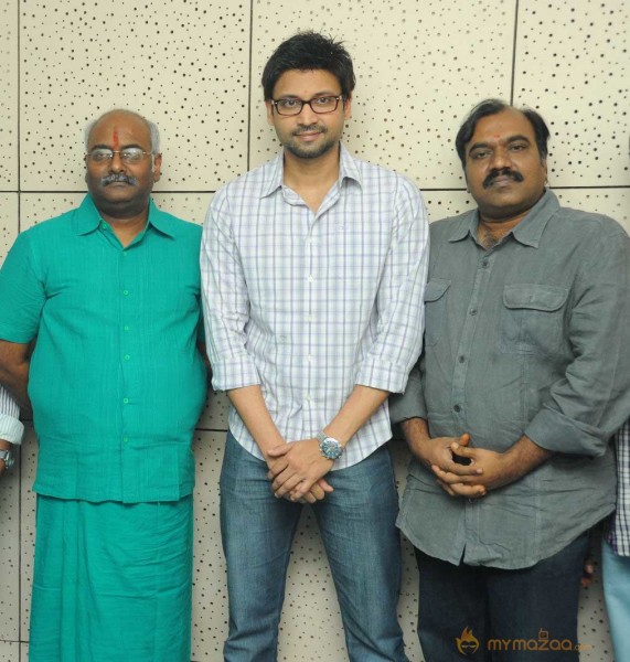 Emo Gurram Egaravachhu Movie Recording Stills 