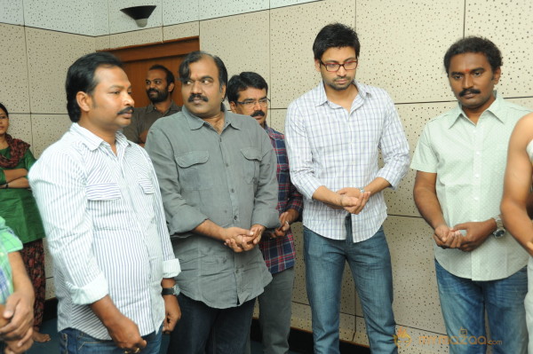 Emo Gurram Egaravachhu Movie Recording Stills 