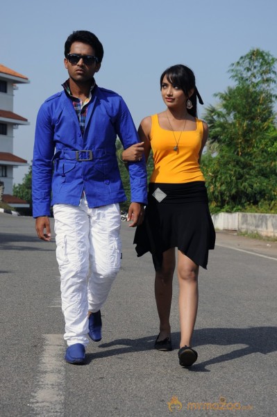 Entha andanga unnave Movie Stills